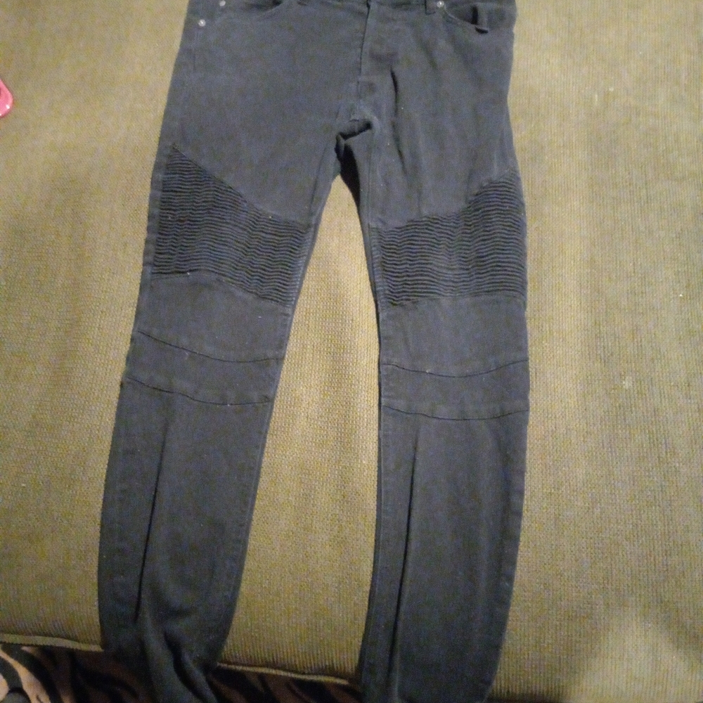 Skinny jeans